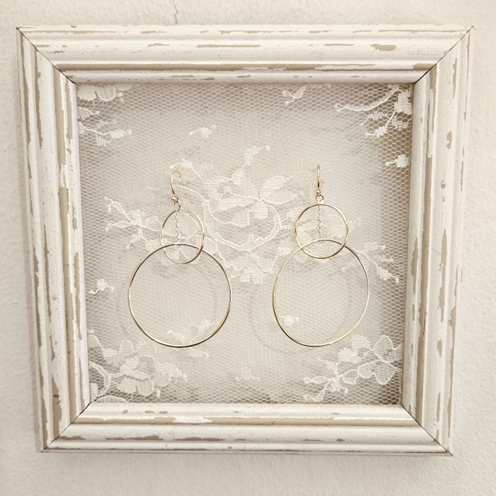 Silver Reflection - Double Hoop Earrings With Chain Detail